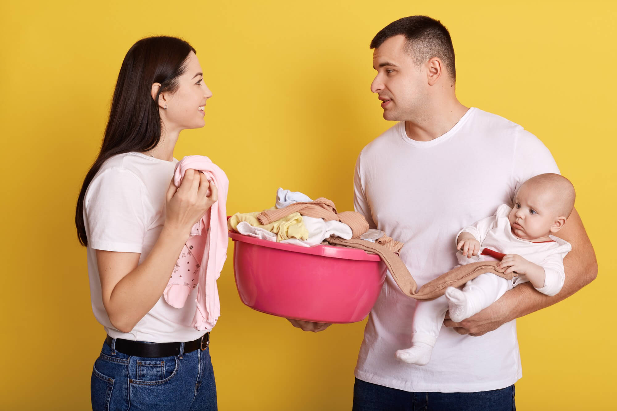 parents-doing-housework